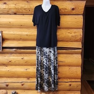 82 days maxi skirt, size M